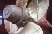 controllable pitch propeller